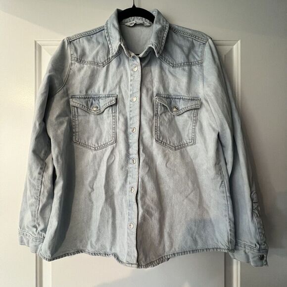 Zara Denim Shirt - Picture 2 of 3